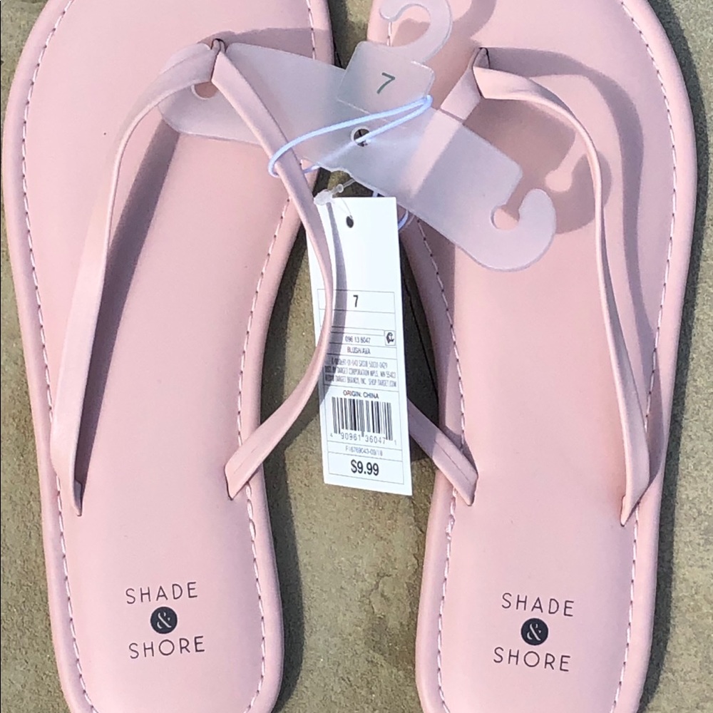 Brand new dusty pink target brand flip flops 7